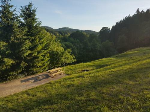 Olivin Kytlice Hiker Huts