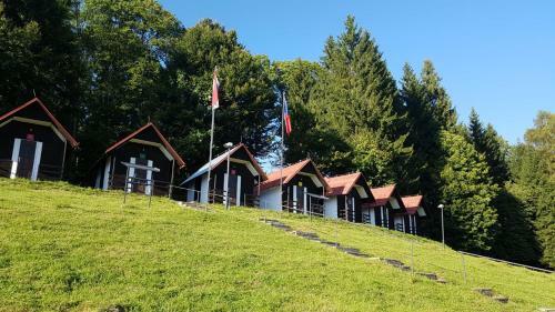 Olivin Kytlice Hiker Huts