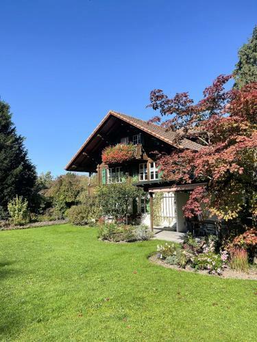 Neb-thun Lodge`s Seehaus 1 Gwatt