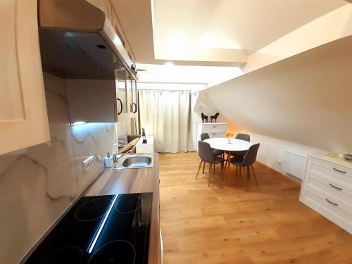Apartm�ny V Centru - L�zn? Kyn?vart