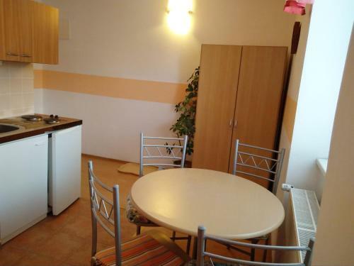 Hostal Pension Motel Anna