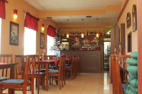 Hostal Pension Motel Anna