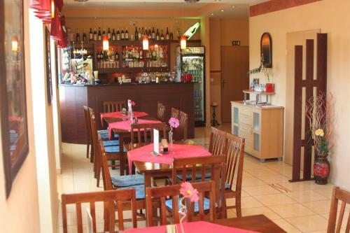 Hostal Pension Motel Anna