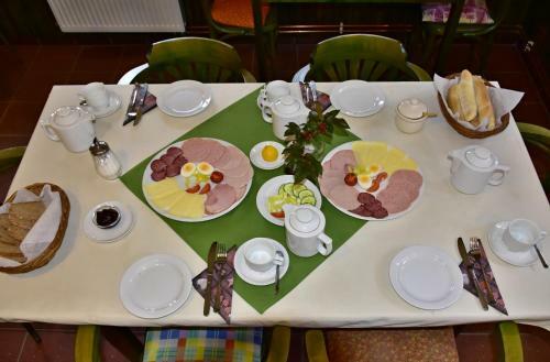Hostal Hostinec U ?ertova Ml�na