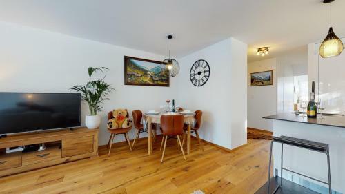 High Standing Apartment In Vercorin, 900m From The Ski Slopes