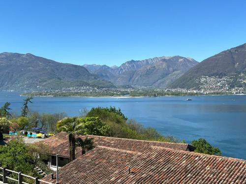 1 Zimmer Apartment Mit Seesicht Und Pool