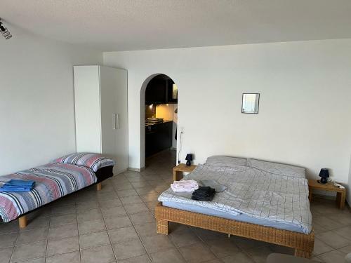 1 Zimmer Apartment Mit Seesicht Und Pool