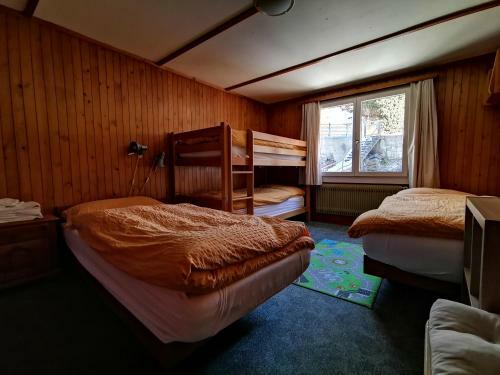 Albergue Bergh�tte Beim Hotel Bahnhof Ausserberg
