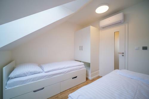 Holiday House U H�jenky 9p
