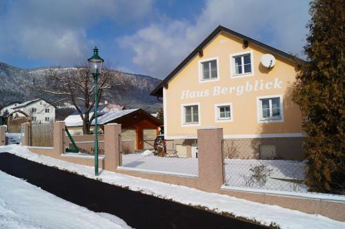Hostal Haus Bergblick