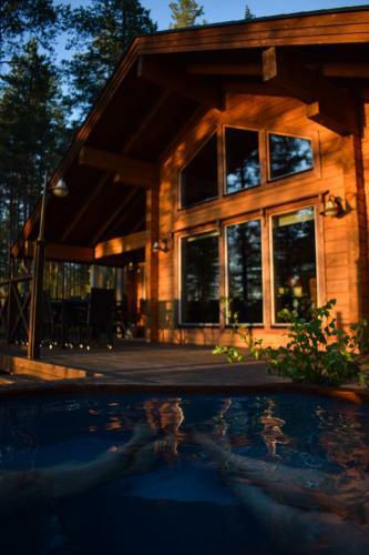 Puruvesi Holiday Villas, Kalliohovi