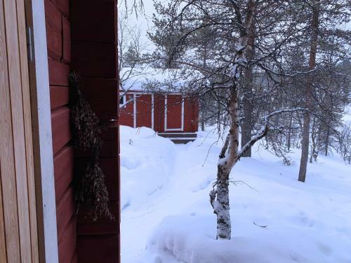 Saarisel�ll�, Sielukas Hirsim�kki - Unique Cottage