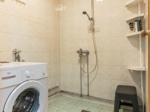 Holiday Home Saarisel�ntie 8 D 7