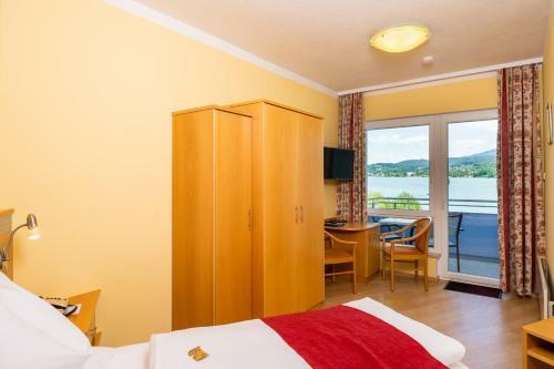 Strandhotel Schabus