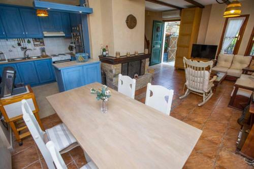 Natali's Villa By The Sea