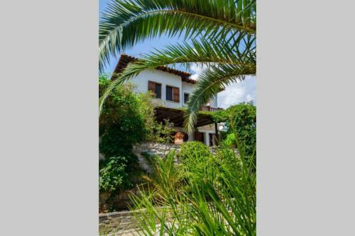 Natali's Villa By The Sea