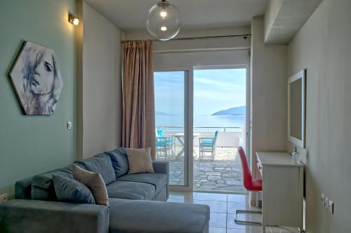 Apartamento Epipleon Luxury Suites -101- ??????? 45?? ?? ??????? 30?? ??????? ??? ???????