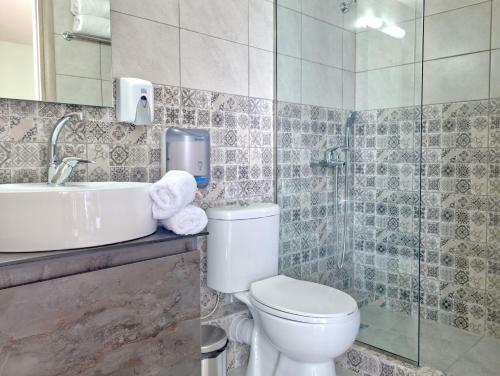 Apartamento Epipleon Luxury Suites -102- ??????? 45?? ?? ??????? 35?? ??????? ??? ???????