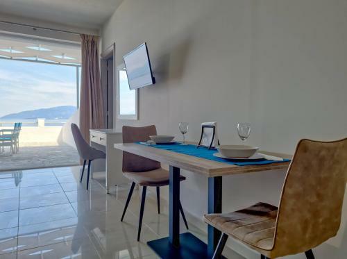 Apartamento Epipleon Luxury Suites -102- ??????? 45?? ?? ??????? 35?? ??????? ??? ???????