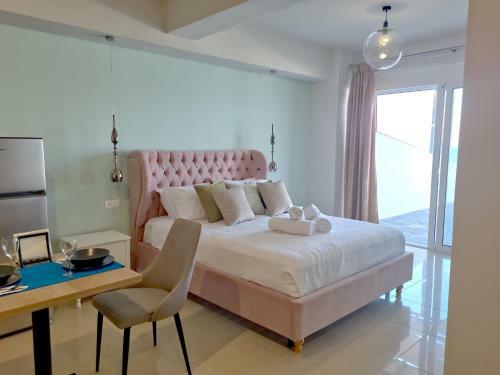 Apartamento Epipleon Luxury Suites -106- ??????? 40?? ?? ??????? 45?? ??????? ???? ???????