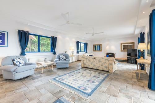 Summer Villa Pasiphae Private Pool - Bbq -beach 2min
