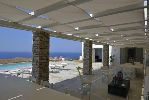 Spectacular Sunset View Villa At Melissaki