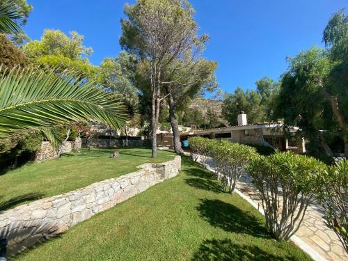 Luxury Villa With Stunning Panoramic Sea View