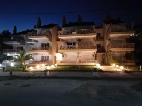Dimitra Boutique Apartments 2