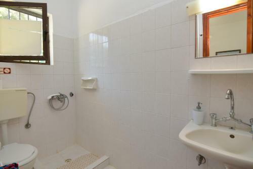 Apartamento Corfu Budget Friendly House In A Quiet Farm For 2