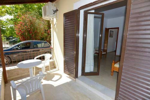 Apartamento Corfu Budget Friendly House In A Quiet Farm For 2