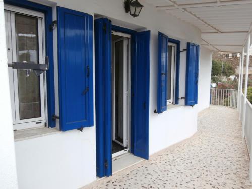 Ktikados Village House.