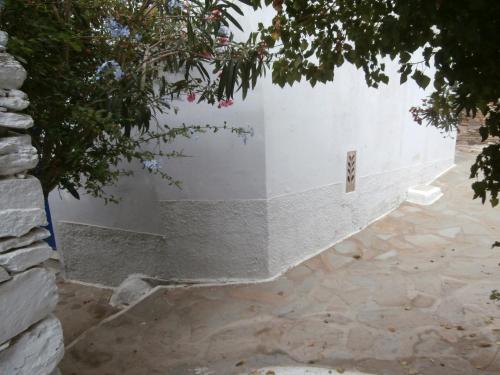 Ktikados Village House.