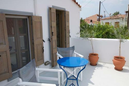 Village House In Hora Samos