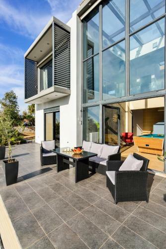 Adorno Luxury Villas
