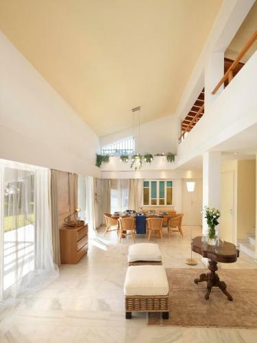 Villa Mar De Pinheiro - Beachfront Villa