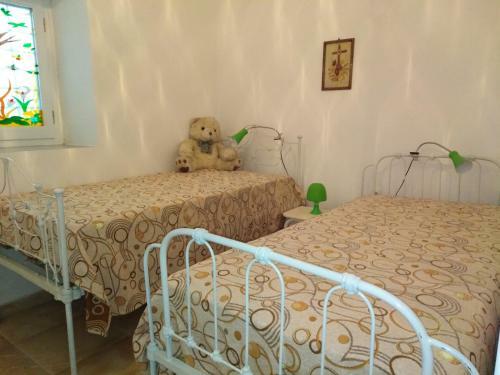 Epavli Sofia' S Two Apartments In Horto, 30m From The Sea