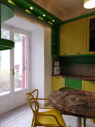 Epavli Sofia' S Two Apartments In Horto, 30m From The Sea