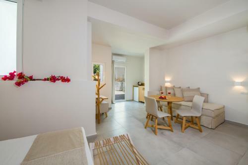 Hostal Eleana Nature & Art