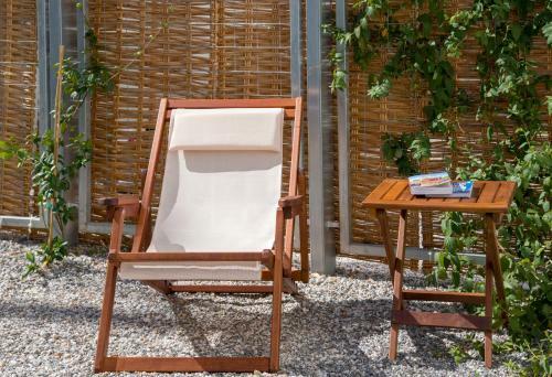 Hostal Eleana Nature & Art