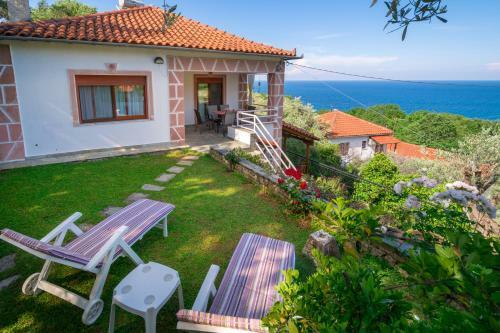 Gardenia Sea View Home