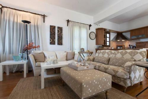 Aegean's Whispery Seafront Villa
