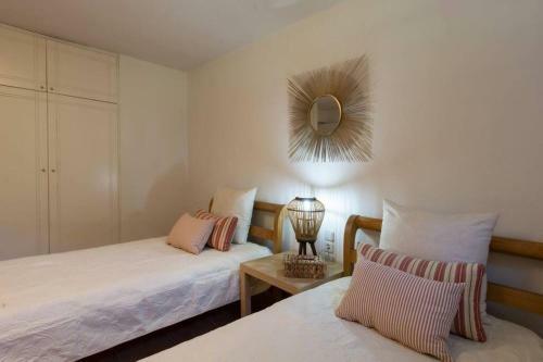 Aegean's Whispery Seafront Villa