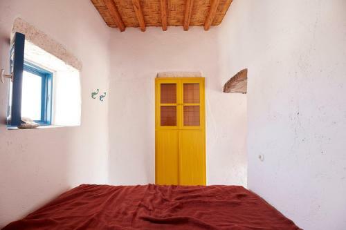 Hostal Kimolos View