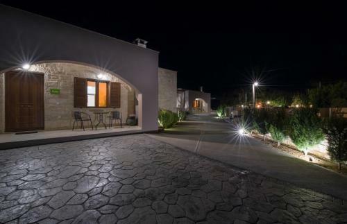 Klio Village