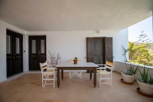 Hotel Lotos Beach Home