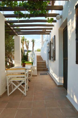 Hotel Lotos Beach Home