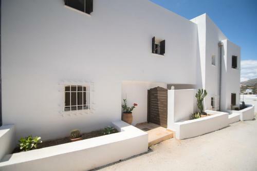 Hotel Lotos Beach Home