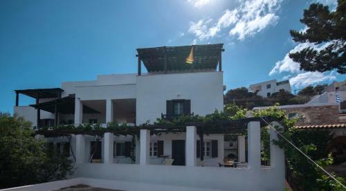 Hotel Lotos Beach Home
