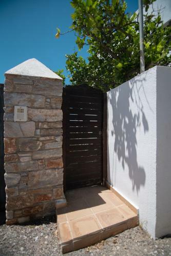 Hotel Lotos Beach Home