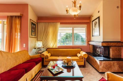 Beachfront Luxury Villa-private Pool, Garden Retreats